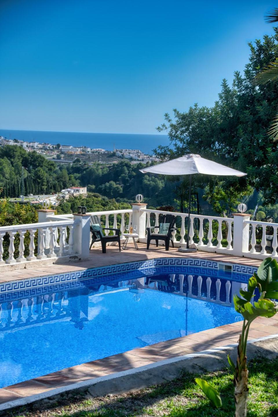 Villa Morera Bed & Breakfast Фрихилиана Экстерьер фото