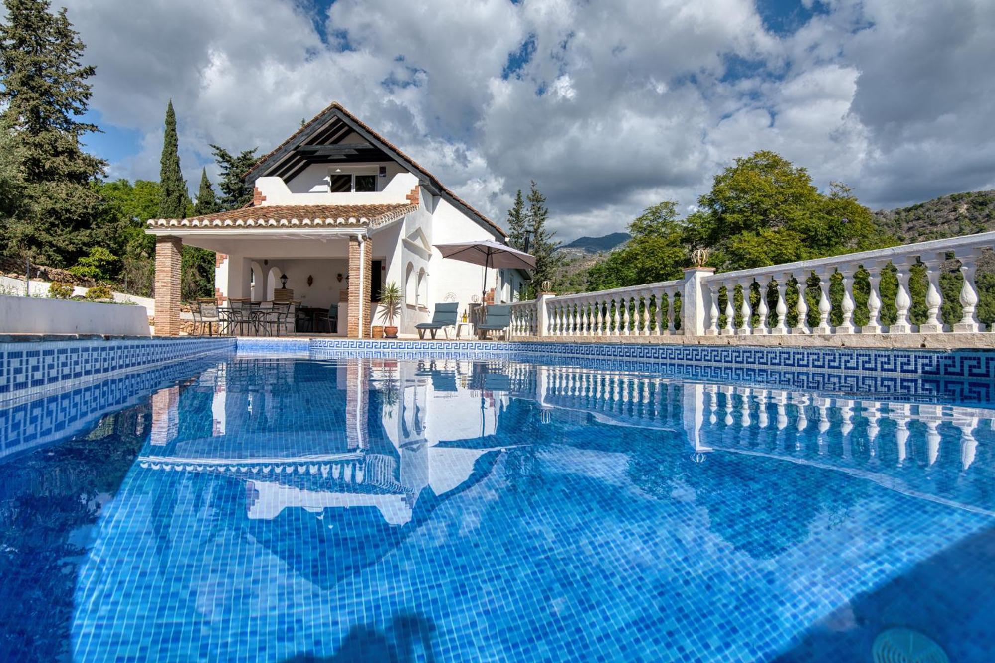 Villa Morera Bed & Breakfast Фрихилиана Экстерьер фото
